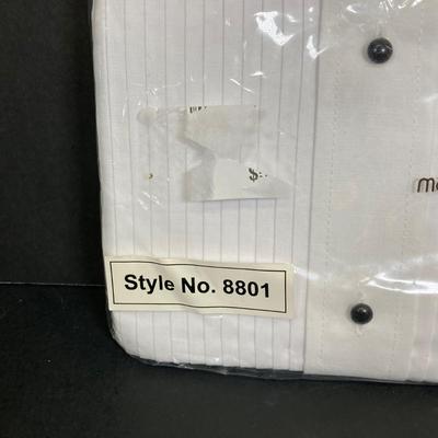 LOT 114: Collection of (16) Men's and Ladies' White Button Down Dress / Formal Shirts - (Martino Collection by Henry Segal and...