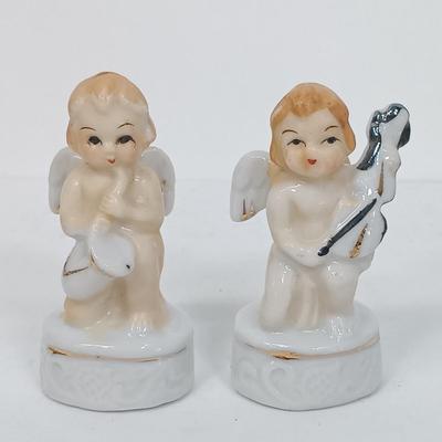 LOT 125: Set of (16) Vintage Japan Porcelain Miniature Figurines