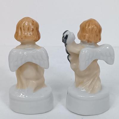 LOT 125: Set of (16) Vintage Japan Porcelain Miniature Figurines