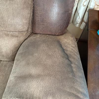 Recliner sofa