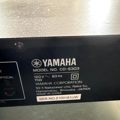 Yamaha CD-8303 CD player