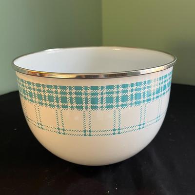 Pyrex, Anchor Hocking, Kobe and More Kitchen Ware (K-BC)
