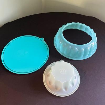 Pyrex, Anchor Hocking, Kobe and More Kitchen Ware (K-BC)