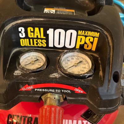 Air compressor - like new