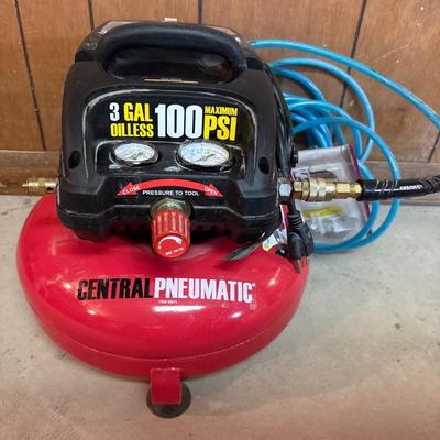 Air compressor - like new
