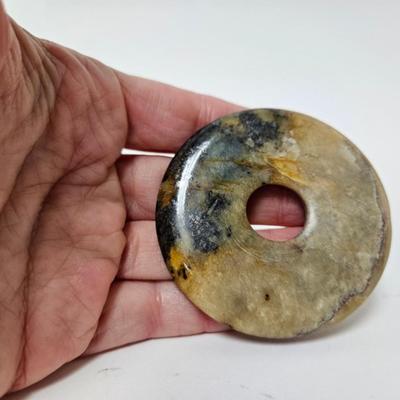 CKEG08. Lot of 4 Chinese Soapstone And Agate Carved Charm Pendants