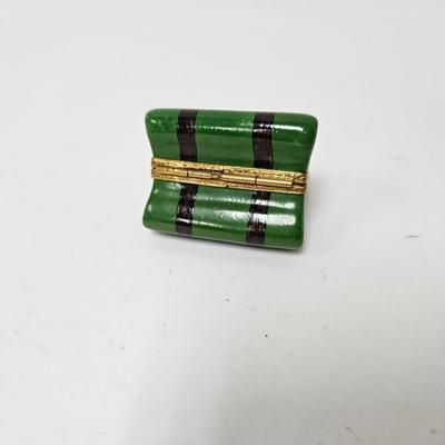 CKEG13. Limoges Porcelain Hand-Painted Mini Trinket Box, Luggage