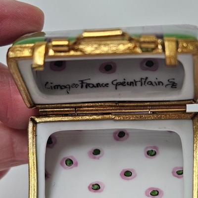 CKEG13. Limoges Porcelain Hand-Painted Mini Trinket Box, Luggage