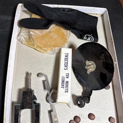 Pool balls & accessories