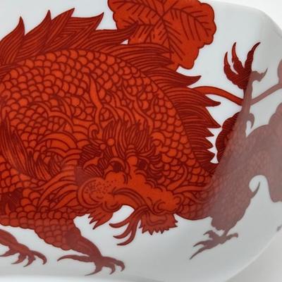 CKEG20. Fitz & Floyd Octagonal Bowl, Red & White