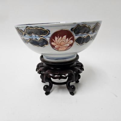 CKEG21. Japanese Imari Bowl with Stand