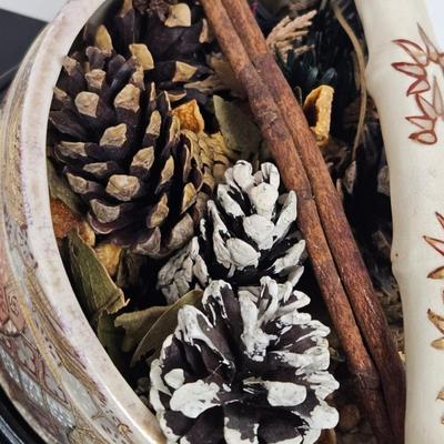 CKEG22. Japanese Satsuma Porcelain Bucket