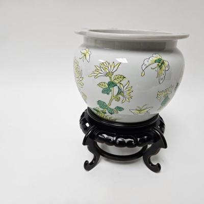 CKEG23. Vintage Chinese Ceramic Cache Pot