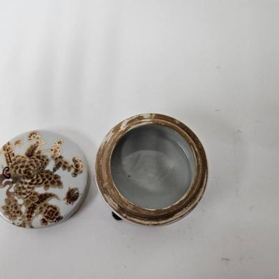 CKEG33. Ceramic Round Jar, Flowers & Butterflies, Gilt Accents