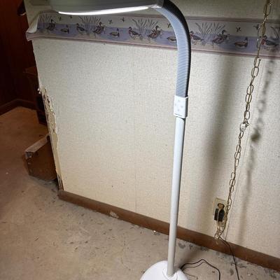 Verilux halogen floor lamp