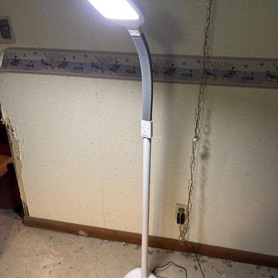 Verilux halogen floor lamp