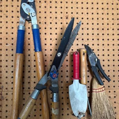Little Tykes table, Shelf with miscellaneous items