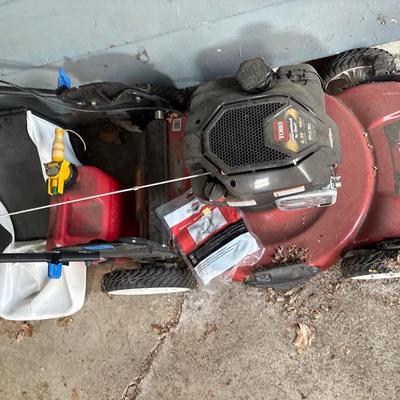 Toro 22” Recycler Smartstow lawn mower