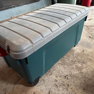 Large storage container