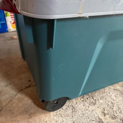 Large storage container