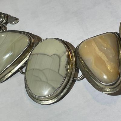 Vintage Sterling Silver Heavy Encased Agate/Stones 7-8.5" Adjustable Bracelet 77.6 Grams TW in Good Preowned Condition.