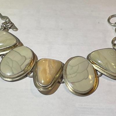 Vintage Sterling Silver Heavy Encased Agate/Stones 7-8.5" Adjustable Bracelet 77.6 Grams TW in Good Preowned Condition.