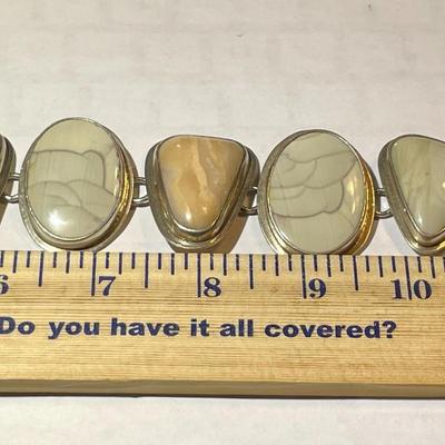 Vintage Sterling Silver Heavy Encased Agate/Stones 7-8.5" Adjustable Bracelet 77.6 Grams TW in Good Preowned Condition.