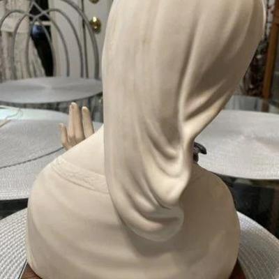 Vintage Cubis Porcelain "Madonna with Bird" 1956/57 on a Base - 11" Tall in VG Preowned Condition.