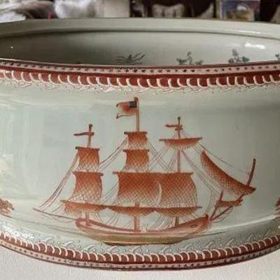 Vintage Chinese Signed Base Clipper Ship Footbath Basin 22" Handle to Handle, 14.25" Wide & 8.25" Tall in VG Preowned...