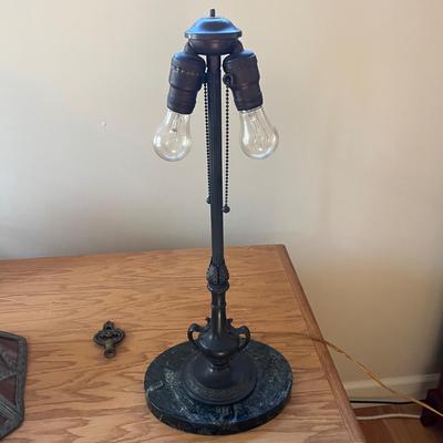 Vintage Slag Glass Table Lamp (O-BC)