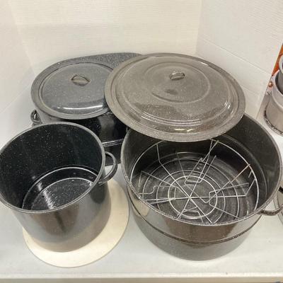 731 Lot of Three Enamelware Steamer Pots with Cajun Crawfish Paddle