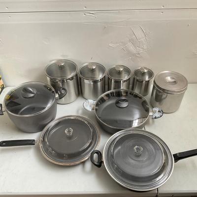 732 Large Lot of Bialwtti Italian Cookware and Canister Set