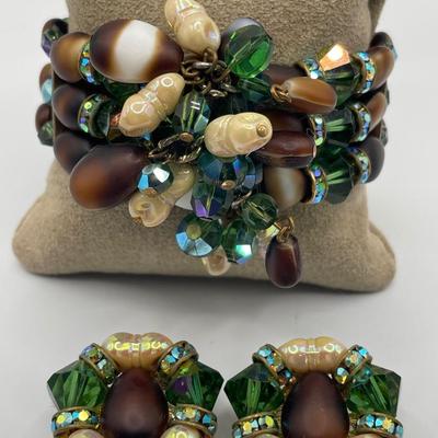 Hobe bead bracelet and clip on earrings