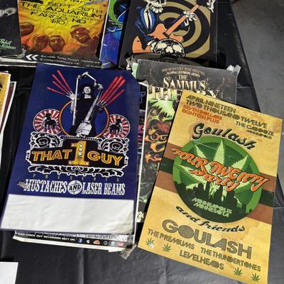 4-Band Posters and Keychains