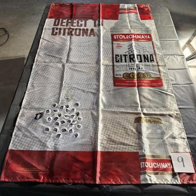 9-Citrona Cloth Sign and Buttons