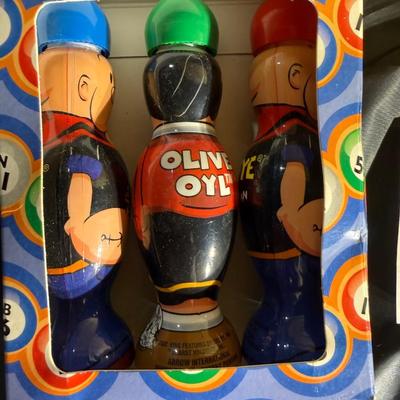 11-Bingo Dobbers and Handheld Yahtzee Game