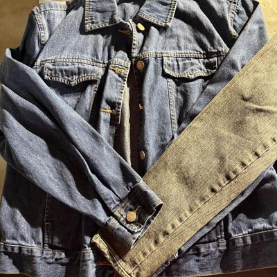 22-Lot of 4 Denim Jackets