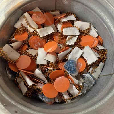 23-Captain Morgan Tub and Large Decor Bottles