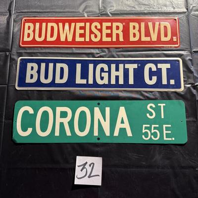 32-Beer Street Signs (Metal)