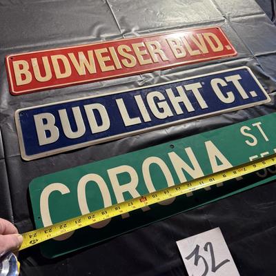 32-Beer Street Signs (Metal)