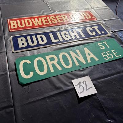 32-Beer Street Signs (Metal)