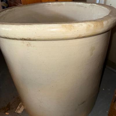 79-20 gallon Redwing Crock