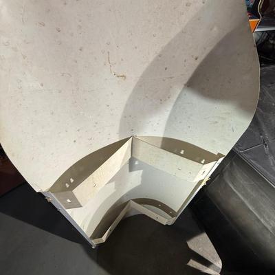 84-Curved Metal Beer Bottle Display