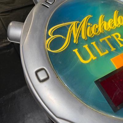 98-Michelob ultra light up Clock