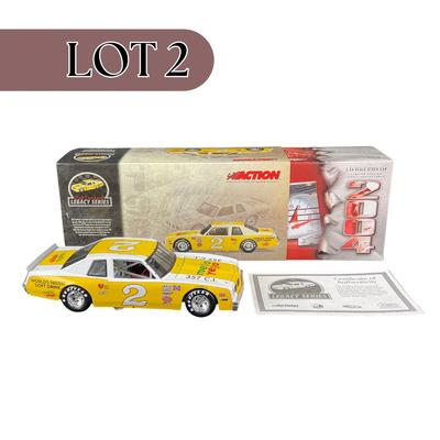 -2- 1:24 SCALE | Stock Car #2 Dale Earnhardt Mello Yellow 2002 | With COA