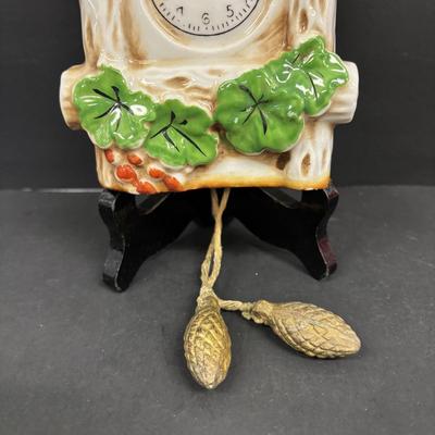 LOT 139: Vintage Japan Porcelain Wall Pockets: Cuckoo Clock, Grapes/Fruit, Cherries & Floral