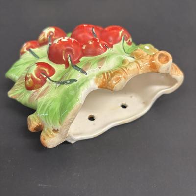LOT 139: Vintage Japan Porcelain Wall Pockets: Cuckoo Clock, Grapes/Fruit, Cherries & Floral