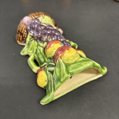 LOT 139: Vintage Japan Porcelain Wall Pockets: Cuckoo Clock, Grapes/Fruit, Cherries & Floral