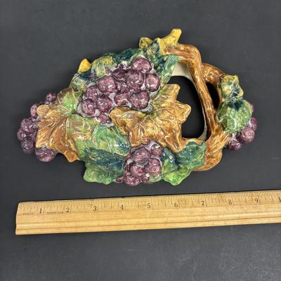 LOT 139: Vintage Japan Porcelain Wall Pockets: Cuckoo Clock, Grapes/Fruit, Cherries & Floral