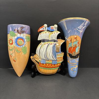 LOT 141: Vintage Japan Lusterware Porcelain Figural Wall Pockets: Art Deco, Ship & Floral